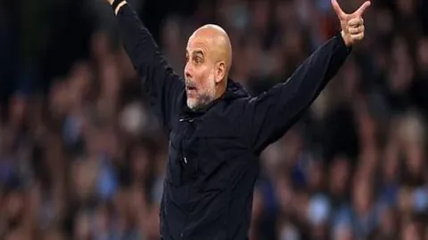 巴塞寻求西班牙足协助力，力求解决奥莫转会注册难题，探寻转会自由途径